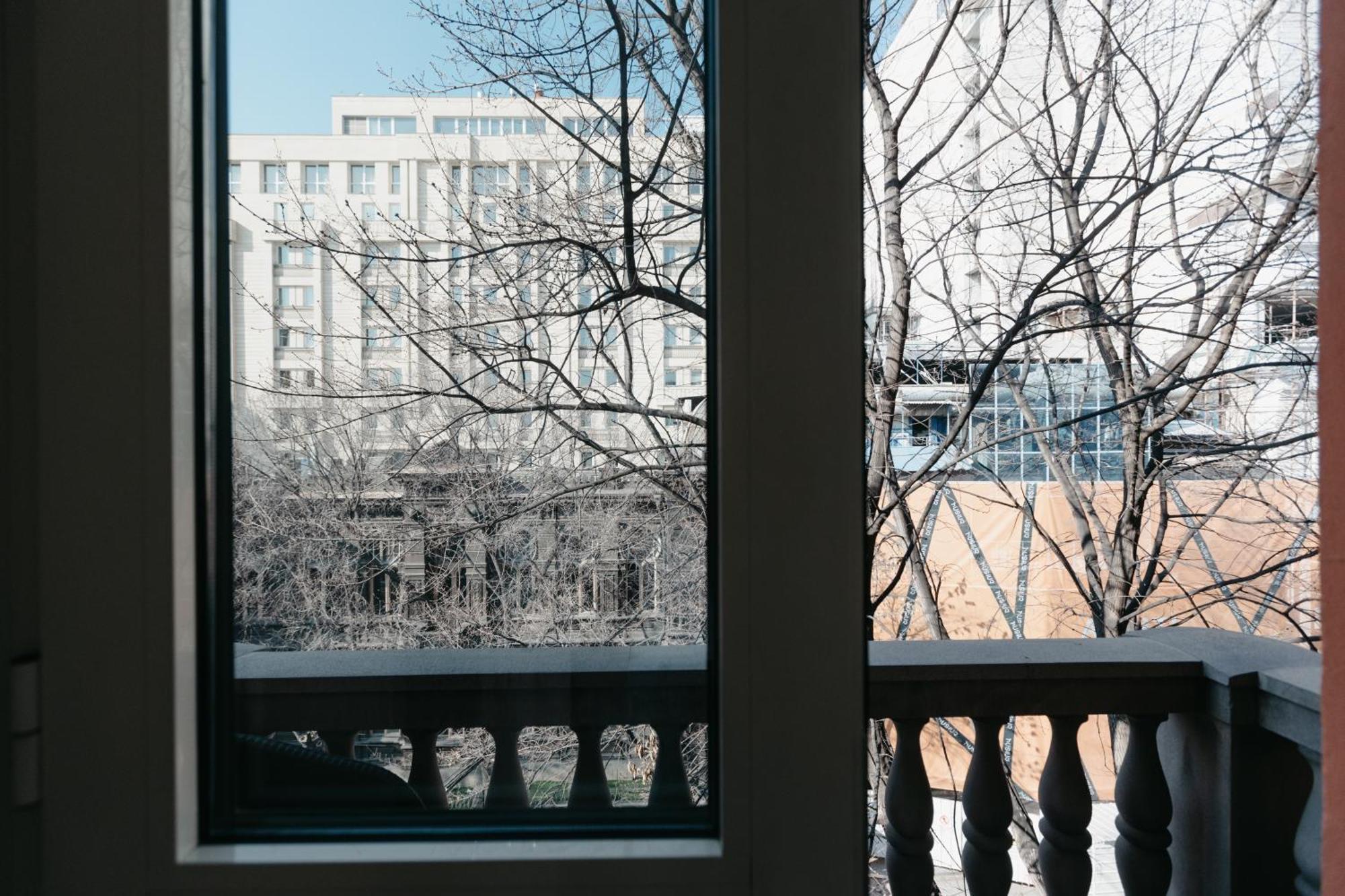 Grand Hotel Yerevan - Small Luxury Hotels Of The World Bagian luar foto